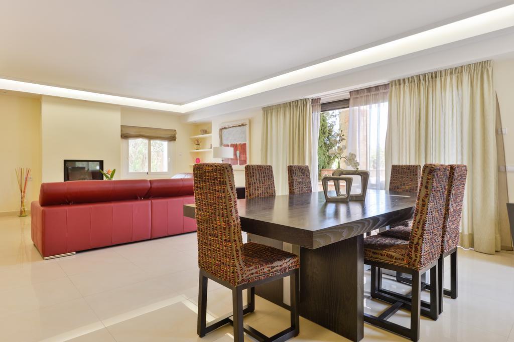 Villa Con Piscina Gigante Sant Francesc de s'Estany Номер фото