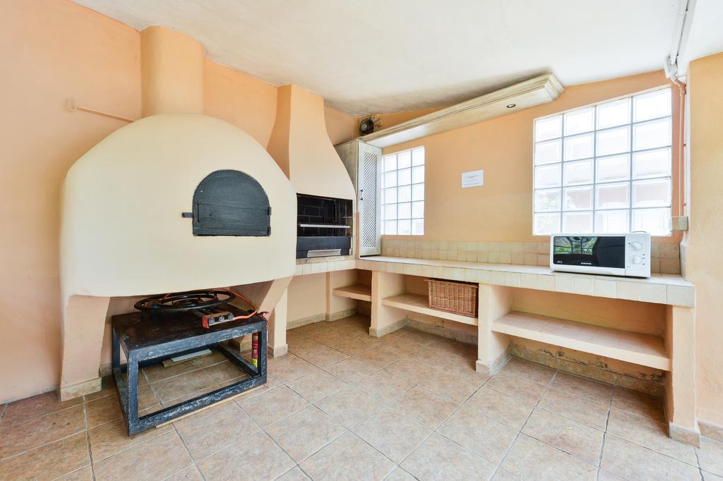 Villa Con Piscina Gigante Sant Francesc de s'Estany Номер фото